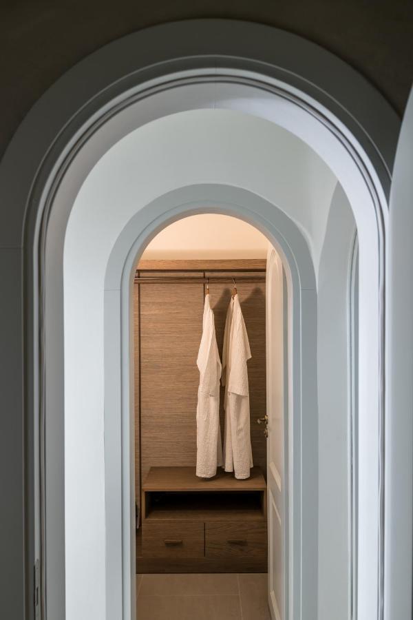 Enigma Suites Fira  Dış mekan fotoğraf
